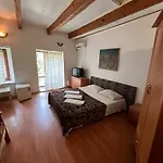 Appartamento саквояж